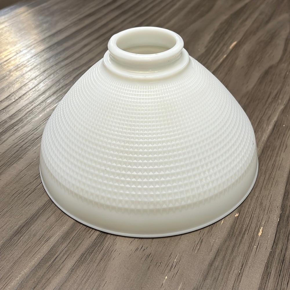 CORNING MILKGLASS SHADE VINTAGE WHITE